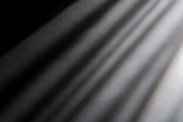 オーラが黒色の人の意味8選 特徴 性格 相性 恋愛 芸能人など