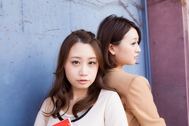 友達と合わなくなってきたと感じている女性