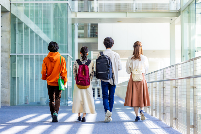 友達付き合いや人間関係が変化する