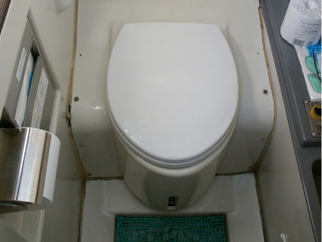 高速バスのトイレ