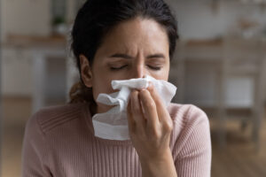 鼻をすする心理!うるさい・気持ち悪いので治すべき癖な理由