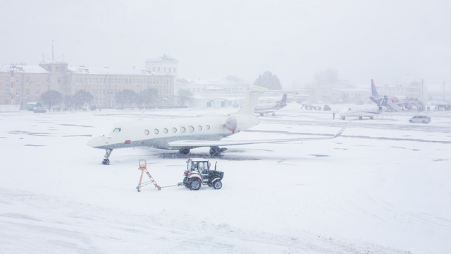雪と飛行機