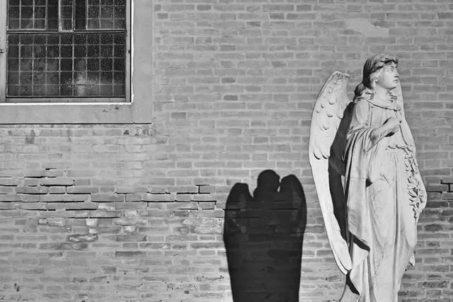 99 エンジェルナンバーの意味 前兆