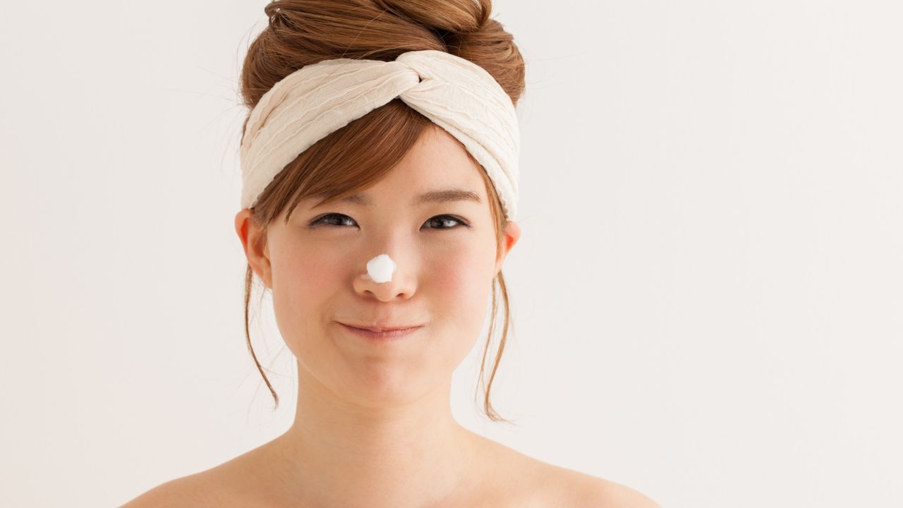 酵素洗顔でいちご鼻は治らない？原因と対処法