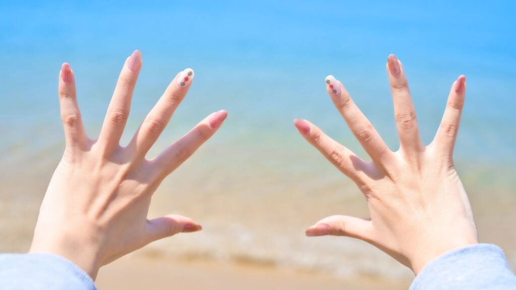 爪が伸びるのが早いスピリチュアル意味！どんなジンクスがあるか解説