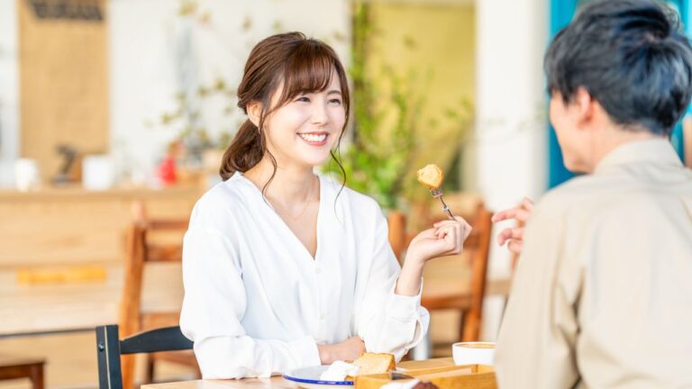 男性から若く見えると言われたら?返し方や相手の心理
