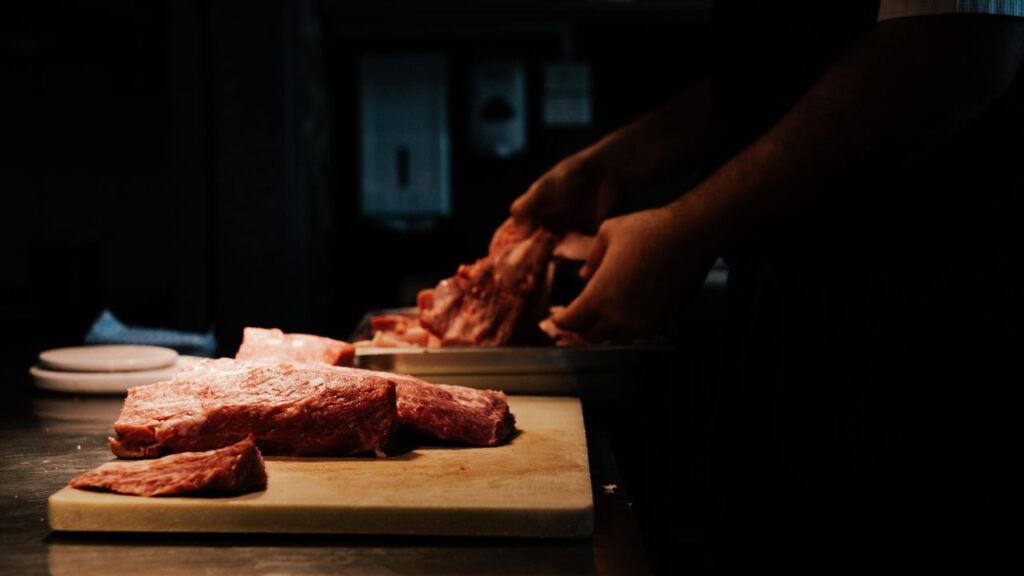 肉を食べたくなくなった…スピリチュアル意味は？