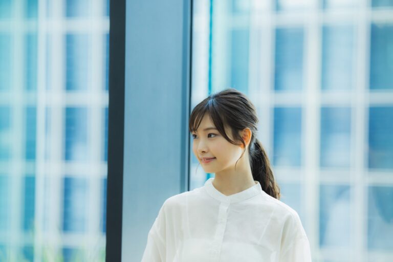 既婚女性が好きな男性にとる態度10選!具体的な行動も解説